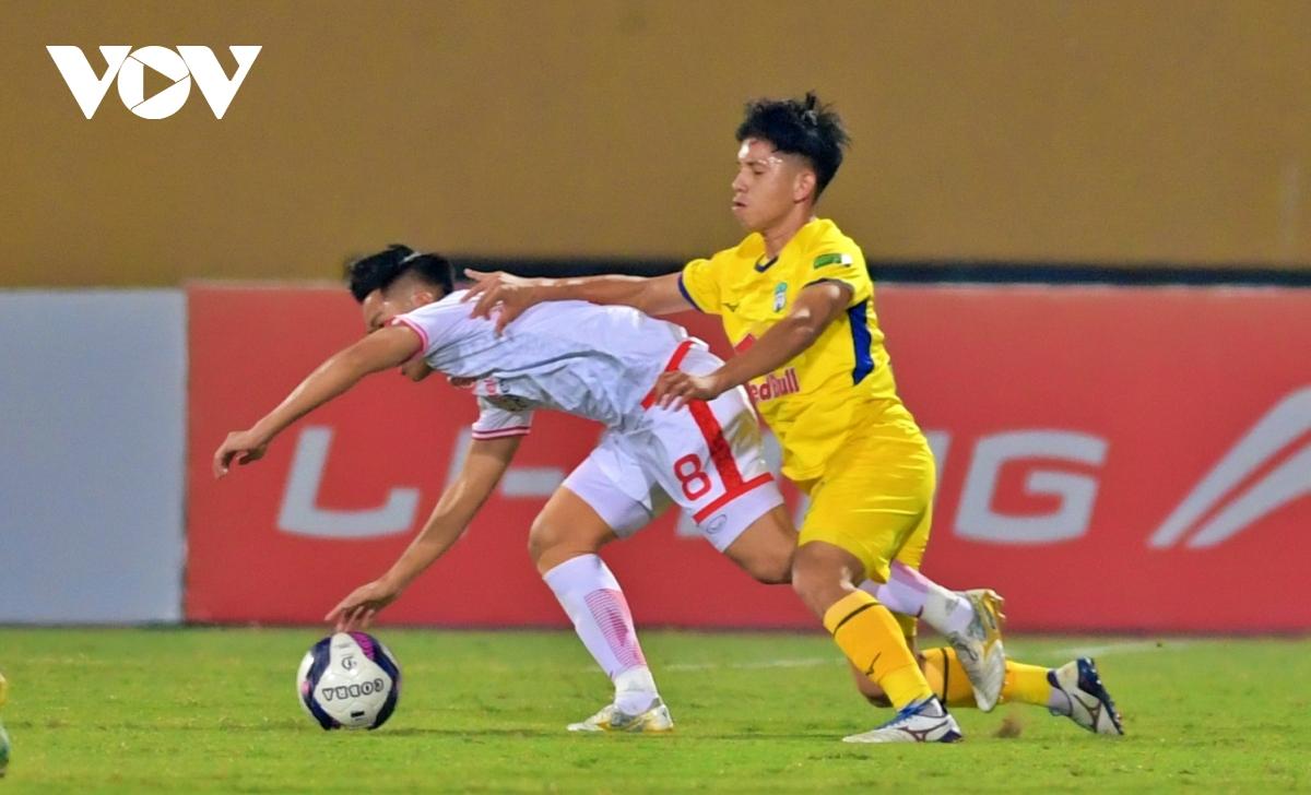 Nguyễn Phong Hồng Duy chính thức chia tay HAGL