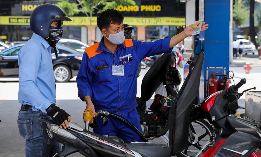 Không điều chỉnh giá xăng vào ngày 30 Tết
