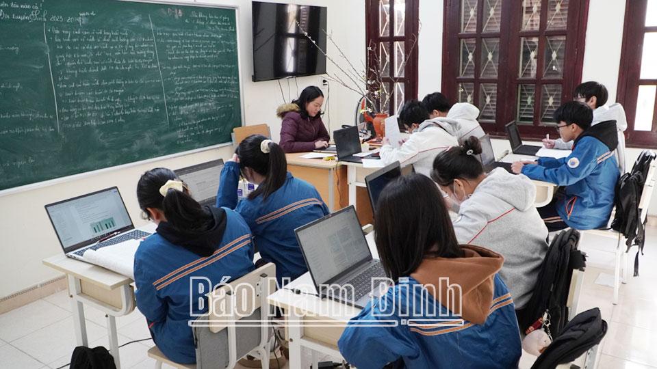 84/95 học sinh đoạt giải trong Kỳ thi chọn học sinh giỏi quốc gia năm học 2023- 2024