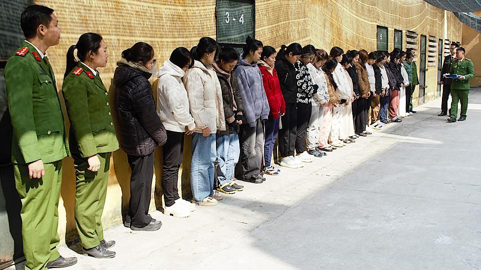 Chiến công đầu năm 2025: Triệt phá đường dây “Lừa đảo, chiếm đoạt tài sản” qua gọi điện tư vấn, bán thuốc giả