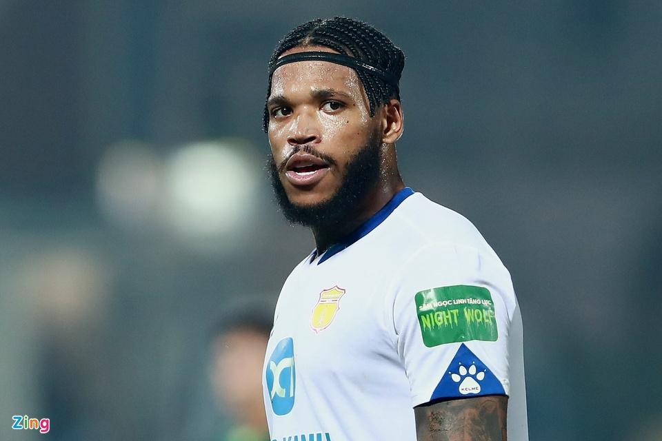 Nam Định lên đầu bảng V.League