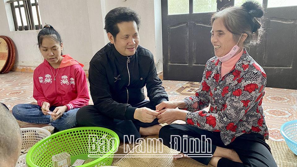 Một cán bộ Hội Người mù giàu nghị lực