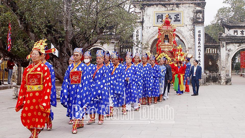 Du xuân đất Thành Nam
