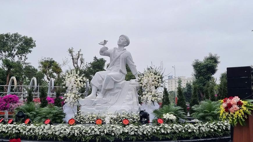 Hải Phòng khánh thành tượng đài Anh hùng liệt sĩ Kim Đồng