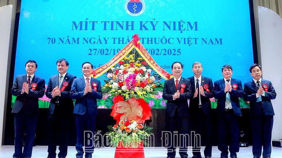 Tổ chức trang trọng lễ kỷ niệm 70 năm Ngày Thầy thuốc Việt Nam