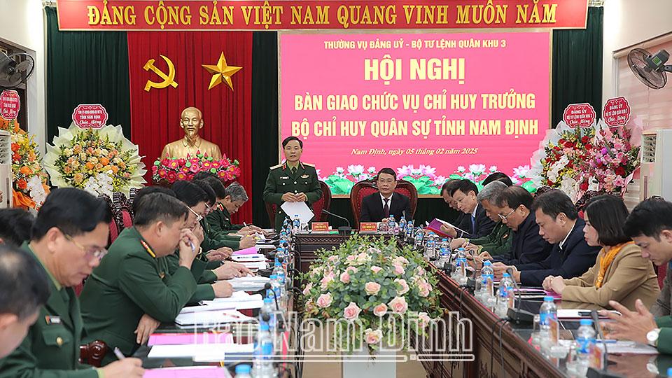 Hội nghị bàn giao chức vụ Chỉ huy trưởng Bộ Chỉ huy Quân sự tỉnh