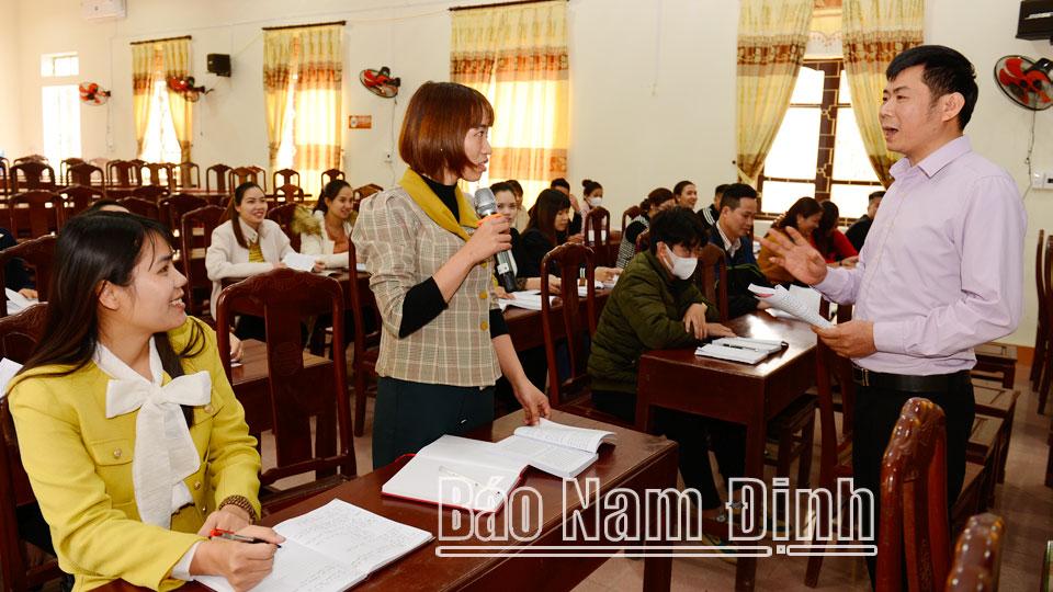 Ý Yên nâng cao chất lượng giảng dạy, bồi dưỡng lý luận chính trị