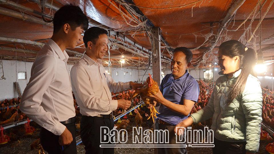 Agribank Vụ Bản phát huy vai trò cầu nối của tổ vay vốn