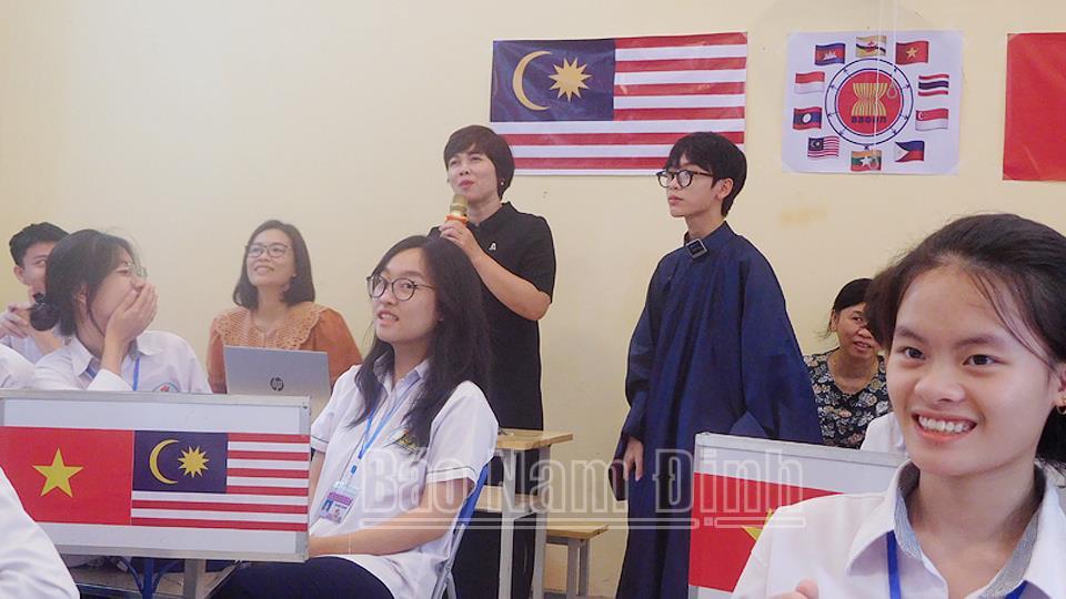 Ghi nhận từ phong trào thi đua “Giỏi việc trường - Đảm việc nhà”