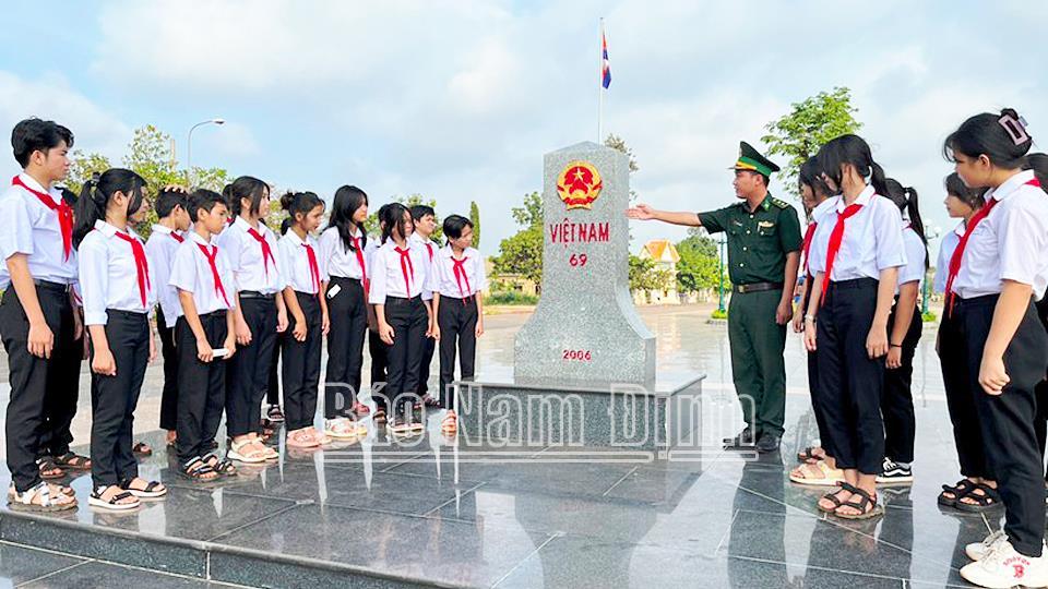 Phòng, chống diễn biến hòa bình: Kiên quyết đấu tranh với các quan điểm sai trái, thù địch