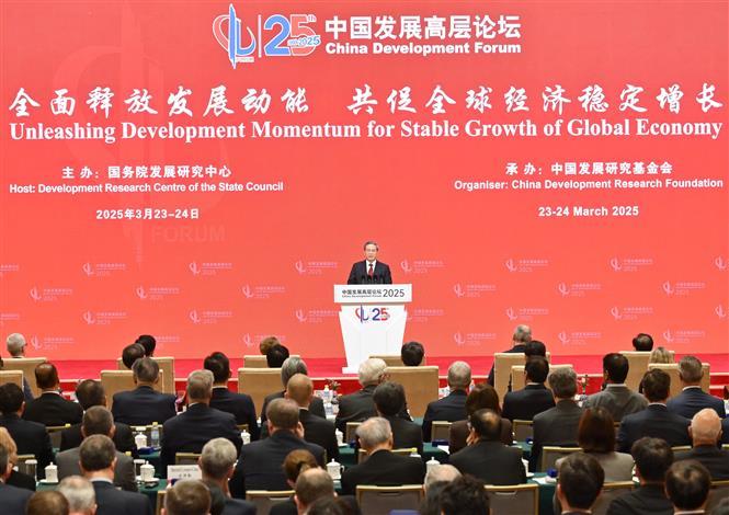 Thủ tướng Trung Quốc khẳng định sẵn sàng trước những 'cú sốc' thuế quan mới