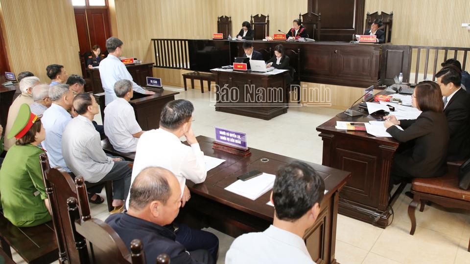 Tòa án nhân dân tỉnh xét xử sơ thẩm vụ án “Lợi dụng chức vụ, quyền hạn trong khi thi hành công vụ” xảy ra tại khu vực Cồn Xanh