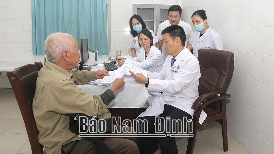 Đổi mới trong công táckhám, chữa bệnh bảo hiểm y tế