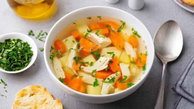 Một số thực phẩm và đồ uống làm dịu triệu chứng của cảm cúm