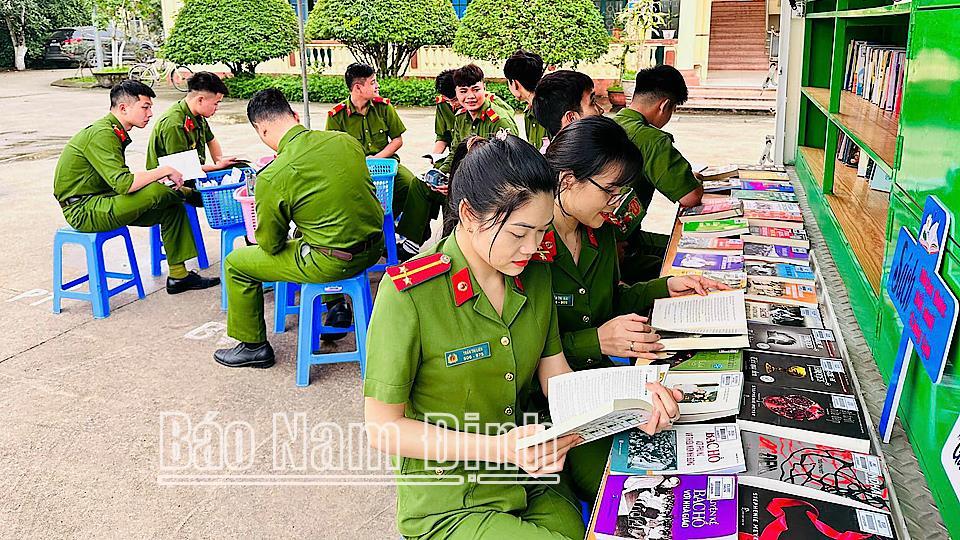 Lan toả văn hóa đọc trong cộng đồng