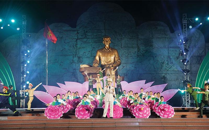 Chương trình “Nhớ mãi ơn Người - Hồ Chí Minh”