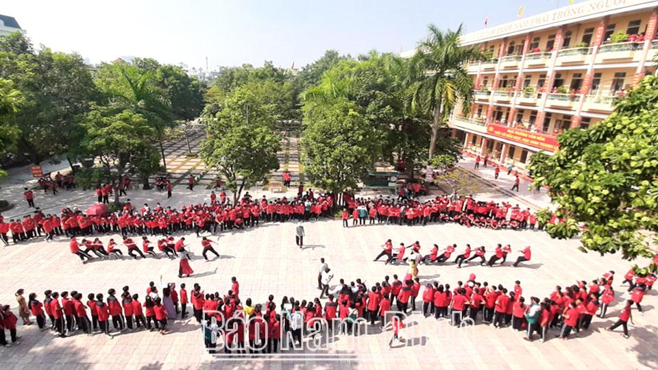 Hoạt động trải nghiệm sáng tạo tại Trường THCS Hoàng Văn Thụ