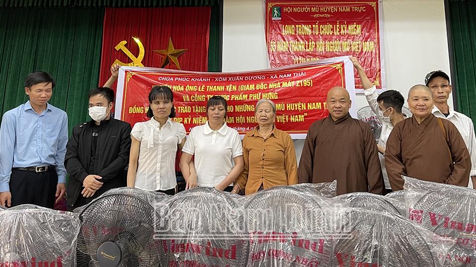 Hội Người mù Nam Trực quan tâm chăm lo đời sống hội viên