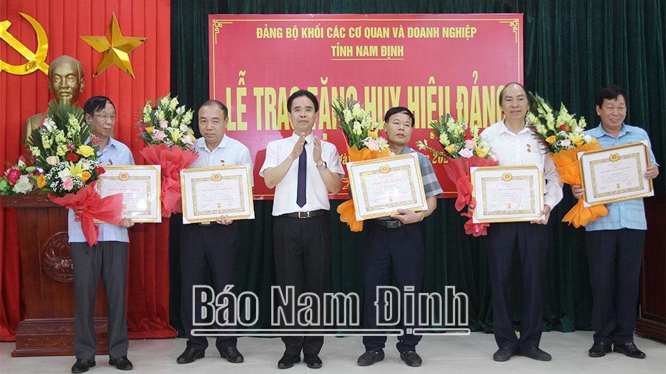 Đảng bộ Khối các Cơ quan và Doanh nghiệp tỉnhnâng cao chất lượng công tác tổ chức xây dựng Đảng
