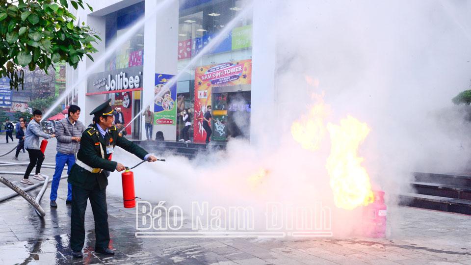 Những tấm gương bình dị mà cao quý năm 2024: Khắc ghi lời Bác dạy