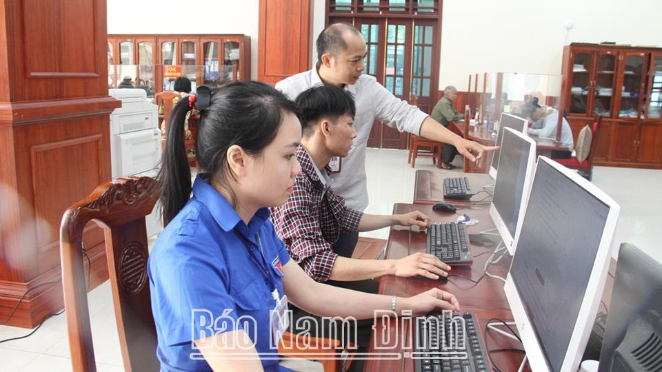 Đẩy mạnh tuyên truyền về đột phá khoa học công nghệ,đổi mới sáng tạo và chuyển đổi số