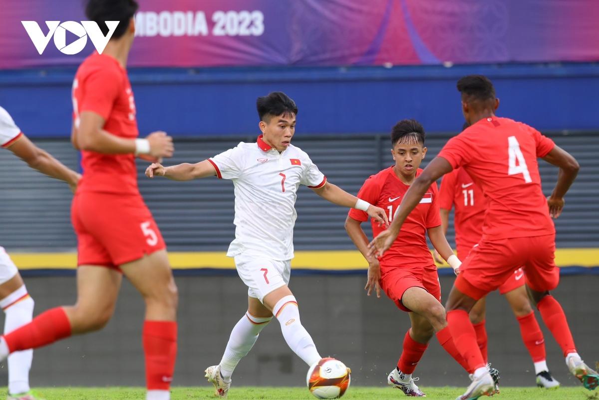 Dư âm U22 Việt Nam 3-1 U22 Singapore: Giải tỏa và thử nghiệm