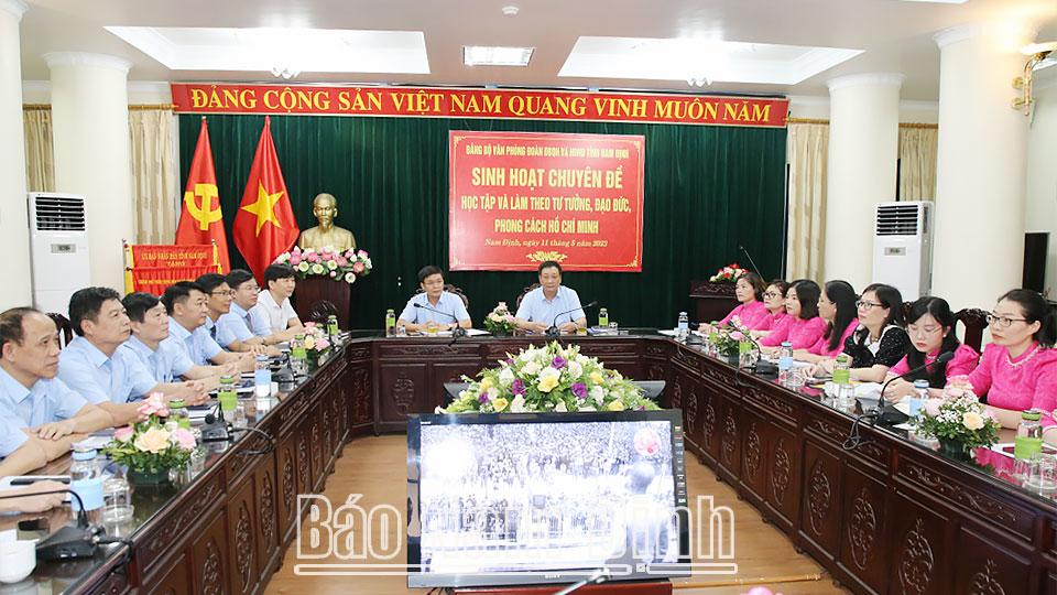 Phát huy vai trò tiên phong, gương mẫu của cán bộ, đảng viên theo tư tưởng Hồ Chí Minh