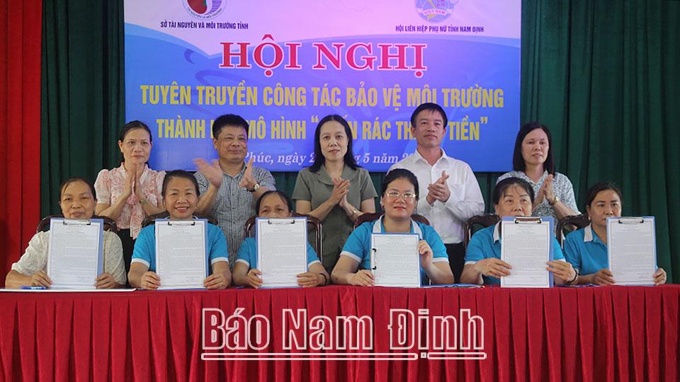 Truyền thông công tác bảo vệ môi trường cho hội viên phụ nữ