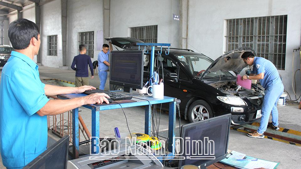 Thực hiện quy định mớivề đăng kiểm xe cơ giới