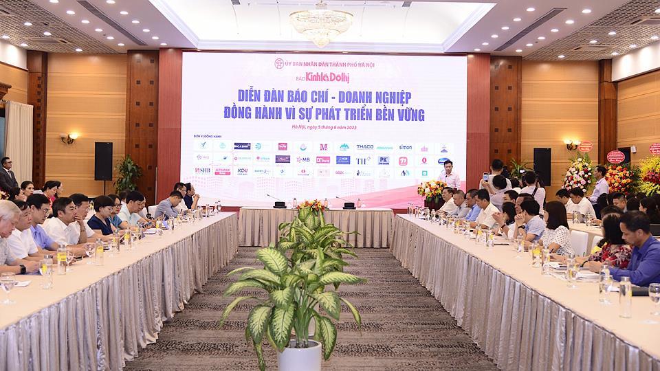 Diễn đàn Báo chí - Doanh nghiệp đồng hành vì sự phát triển bền vững”