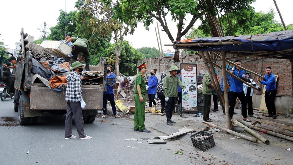 Giải toả chợ tạm Cầu Sắt, góp phần xây dựng cảnh quan đô thị văn minh