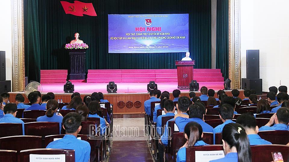 Tỉnh Đoàn học tập, quán triệt chuyên đề về học tập và làm theo tư tưởng, đạo đức, phong cách Hồ Chí Minh năm 2024