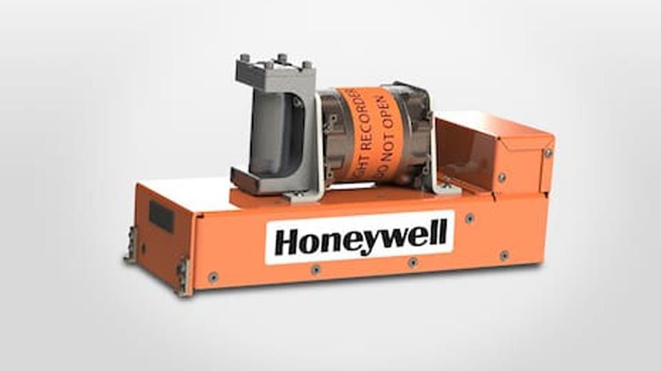 Ra mắt hộp đen máy bay đầu tiên trên thế giới kết nối trực tuyến với mặt đất