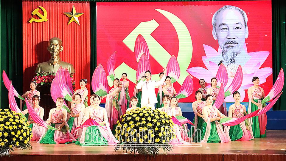 KỶ NIỆM 94 NĂM NGÀY TRUYỀN THỐNG NGÀNH TUYÊN GIÁO CỦA ĐẢNG (1/8/1930 - 1/8/2024): Ngành Tuyên giáo phát huy vai trò nòng cốttrong triển khai học tập, làm theo Bác