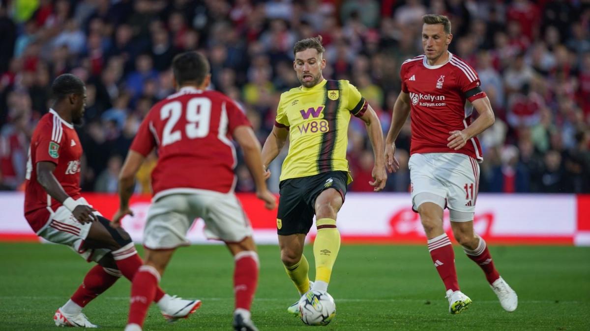 Lịch thi đấu bóng đá hôm nay 18/9: Trận đấu muộn nhất vòng 5 Ngoại hạng Anh