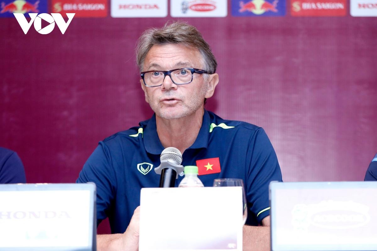 HLV Troussier chia sẻ bất ngờ trước ngày U23 Việt Nam đá vòng loại U23 châu Á