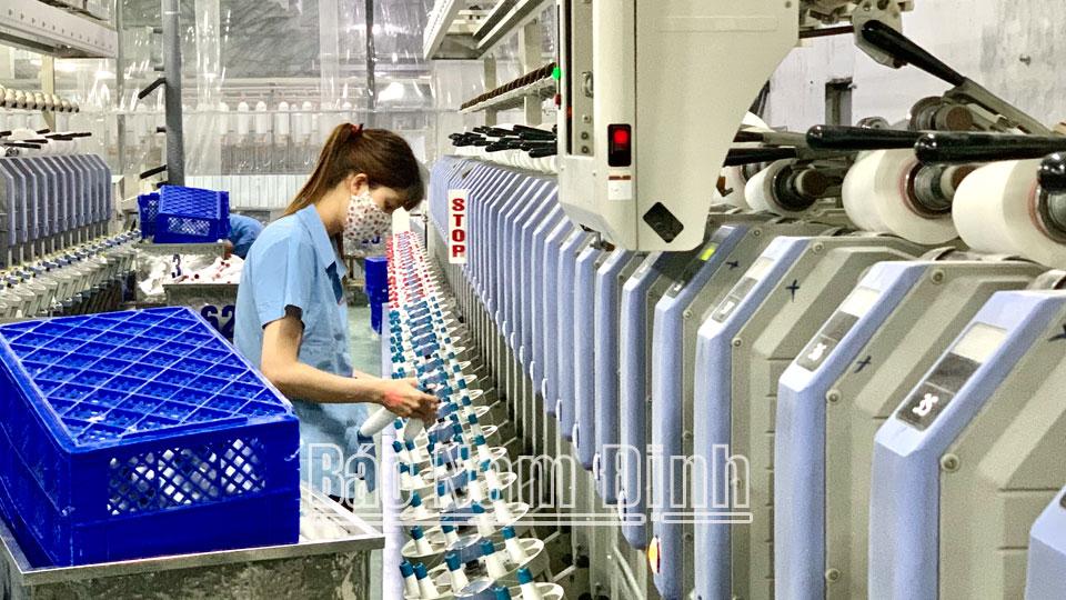 Tiếp tục trợ giúp doanh nghiệptham gia phát triển công nghiệp hỗ trợ