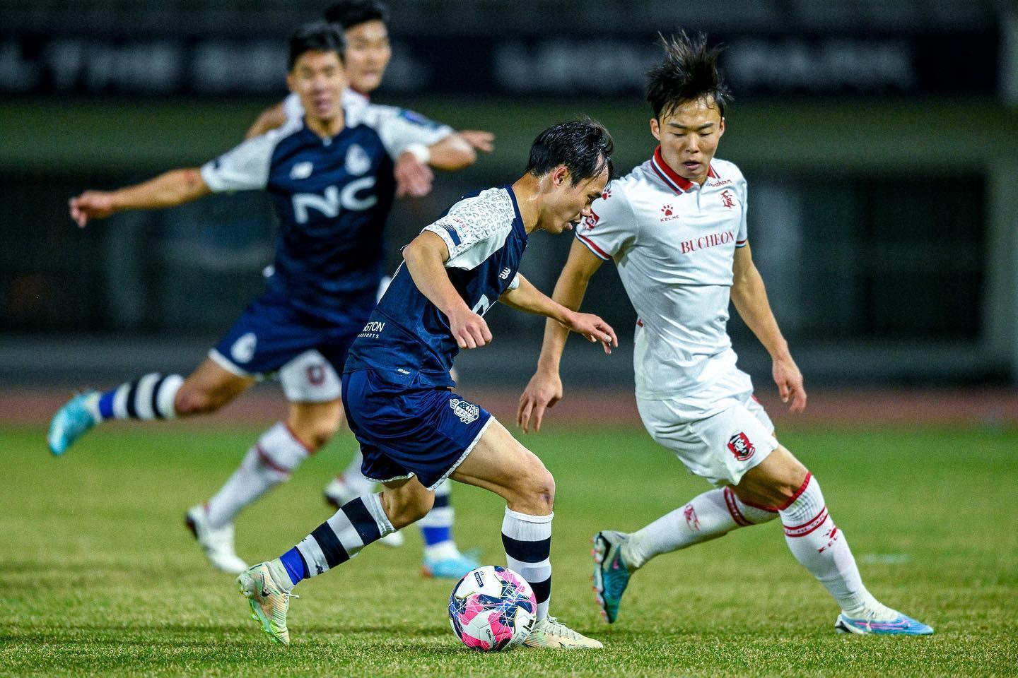 Văn Toàn đá cặp vớiVua phá lưới V.League 2023 sẽ như thế nào?
