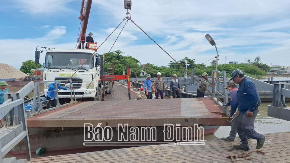 Đảm bảo vận hành an toànhệ thống phà, cầu phao