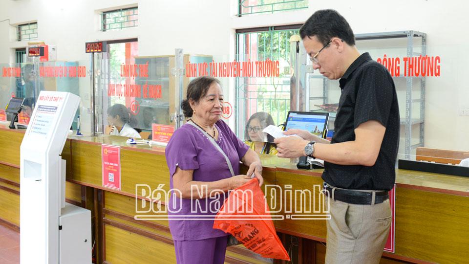 Nam Trựcđẩy mạnh cải cách hành chính