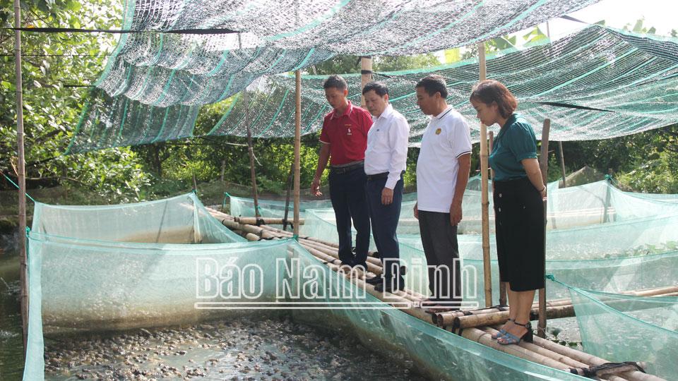 Tích cực tuyên truyềngắn đối thoại với nông dân