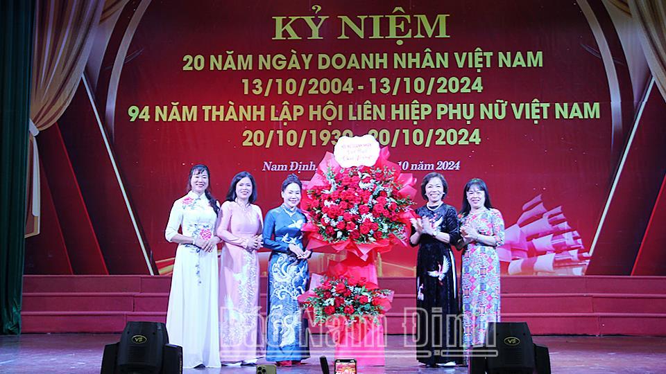 Hội Nữ doanh nhân tỉnh tổ chức các hoạt động kỷ niệm Ngày Doanh nhân Việt Nam