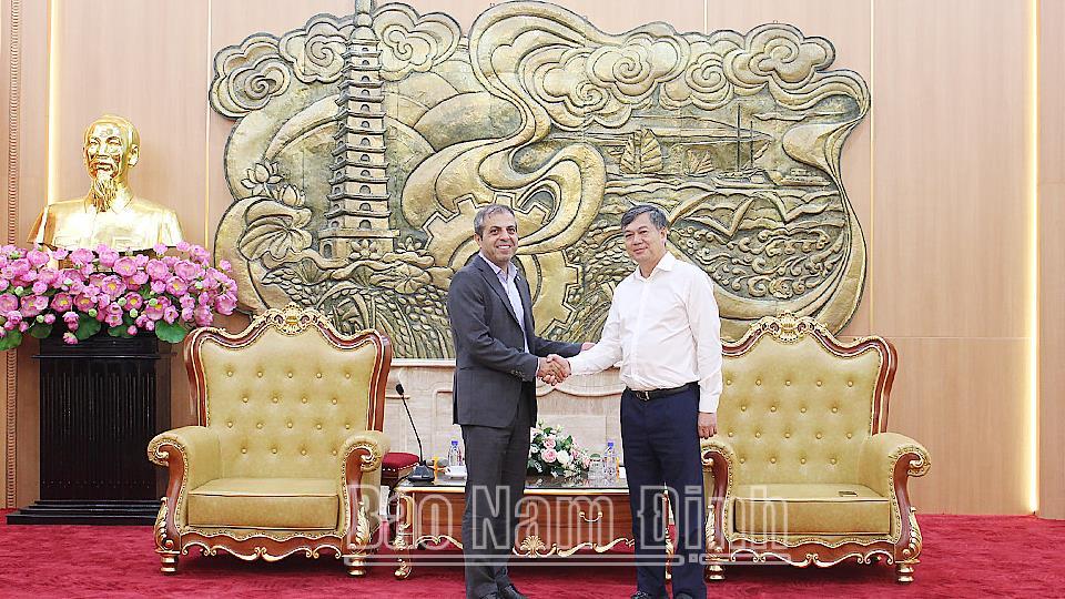 Đoàn công tác của Bệnh viện Charite (Đức) khảo sát và làm việc về hợp tác nguồn nhân lực với tỉnh Nam Định