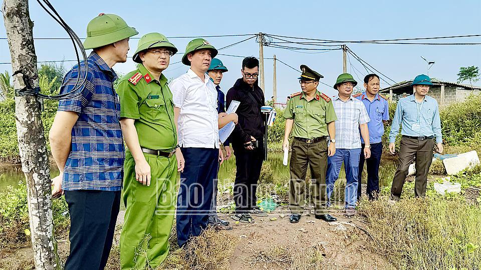 Tiến hành đo đạc đất đợt 3 để giải phóng mặt bằng phục vụ Tổ hợp 3 dự án Thép Xanh của Tập đoàn Xuân Thiện tại khu vực Cồn Xanh