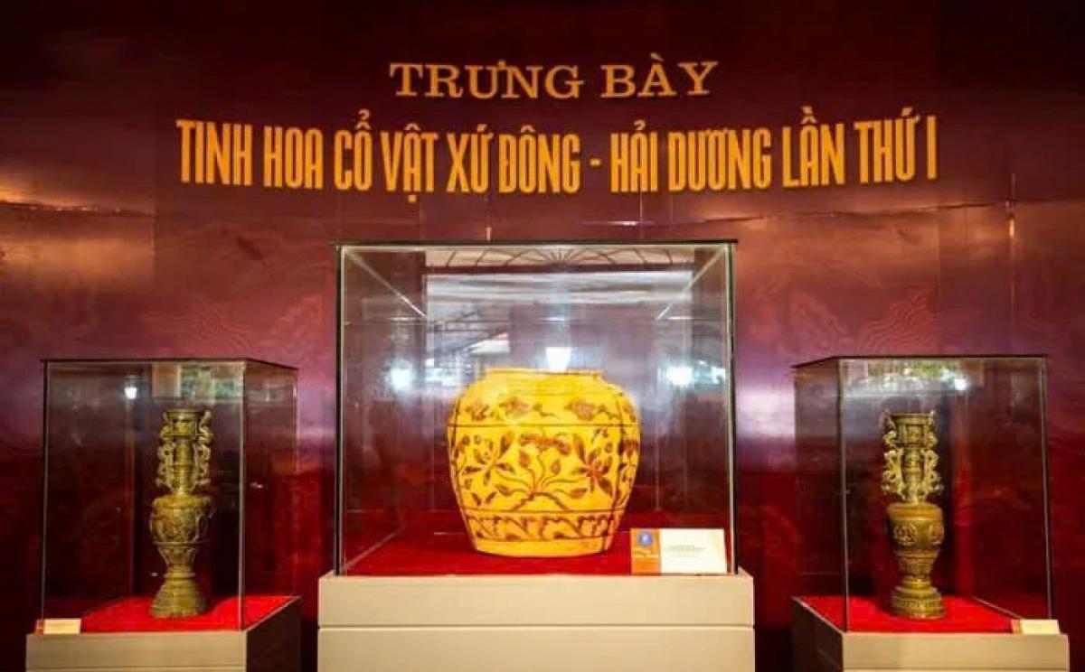 Trưng bày, giới thiệu trên 800 cổ vật Xứ Đông