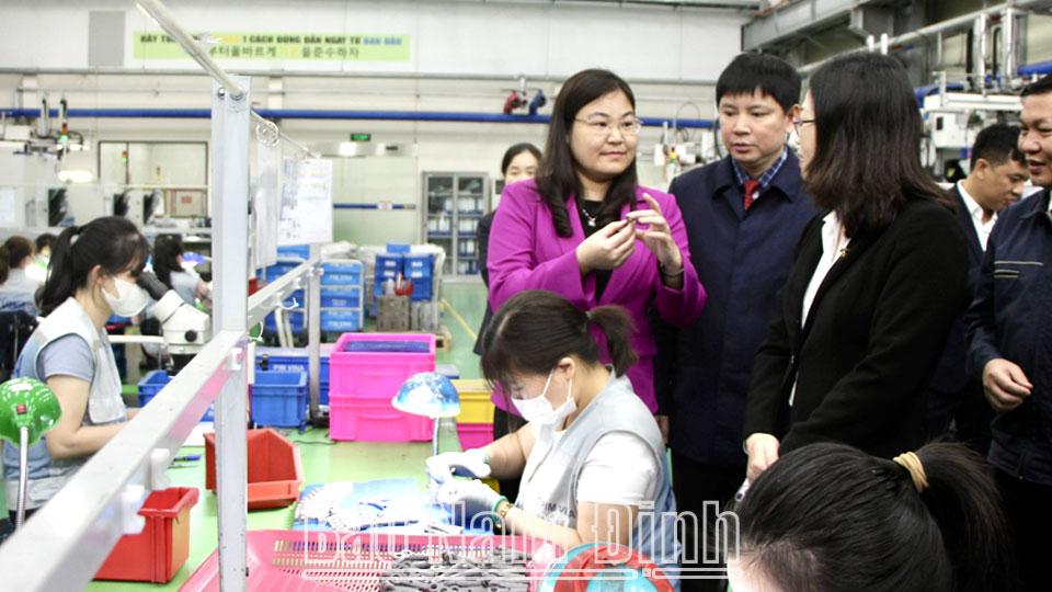 Tác phẩm dự thi Giải Búa liềm vàng lần thứ IX - năm 2024: Bứt phá thu hút đầu tư tại Nam Định: "Quả ngọt" từ nghị quyết đúng và trúng (Kỳ V)