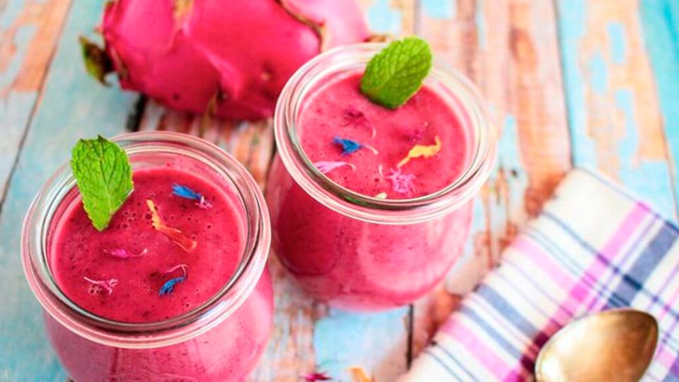 Loại quả có màu đỏ ngon và tốt cho sức khỏe nhưng người sốt xuất huyết nên hạn chế ăn