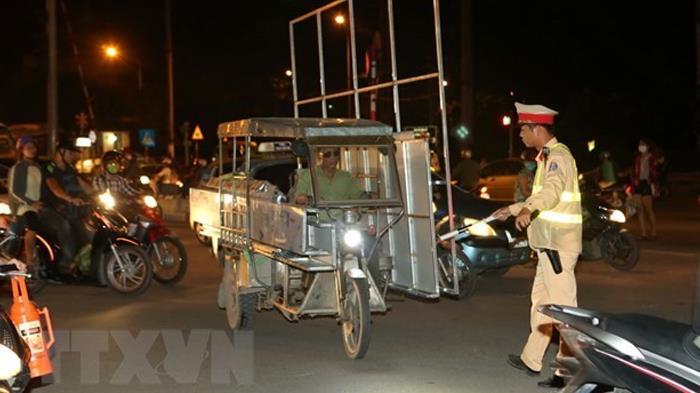 Hà Nội: Tập trung xử lý xe ba gác tự chế dịp cuối năm