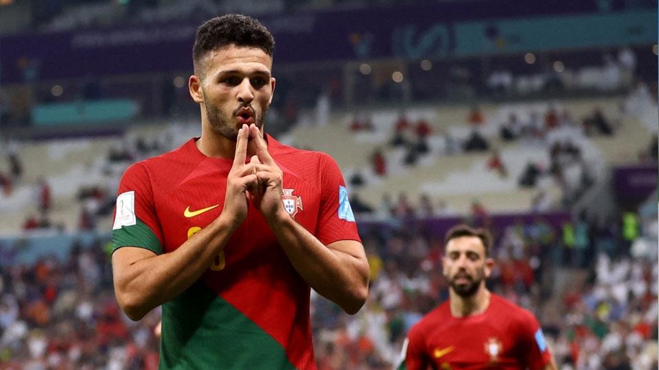 “Người hùng” Goncalo Ramos sánh ngang huyền thoại Miroslav Klose