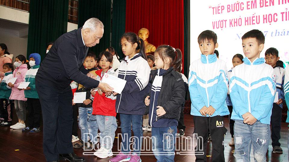 Lan tỏa phong tràokhuyến học, khuyến tài